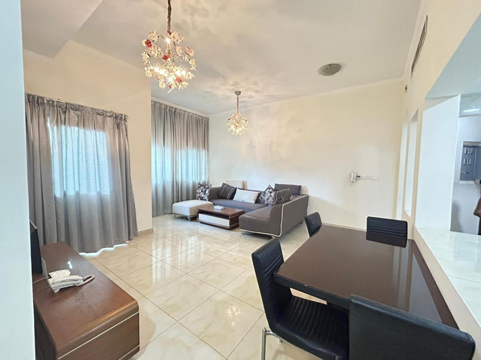 Al Hayat Suites Apartment Manama Luaran gambar