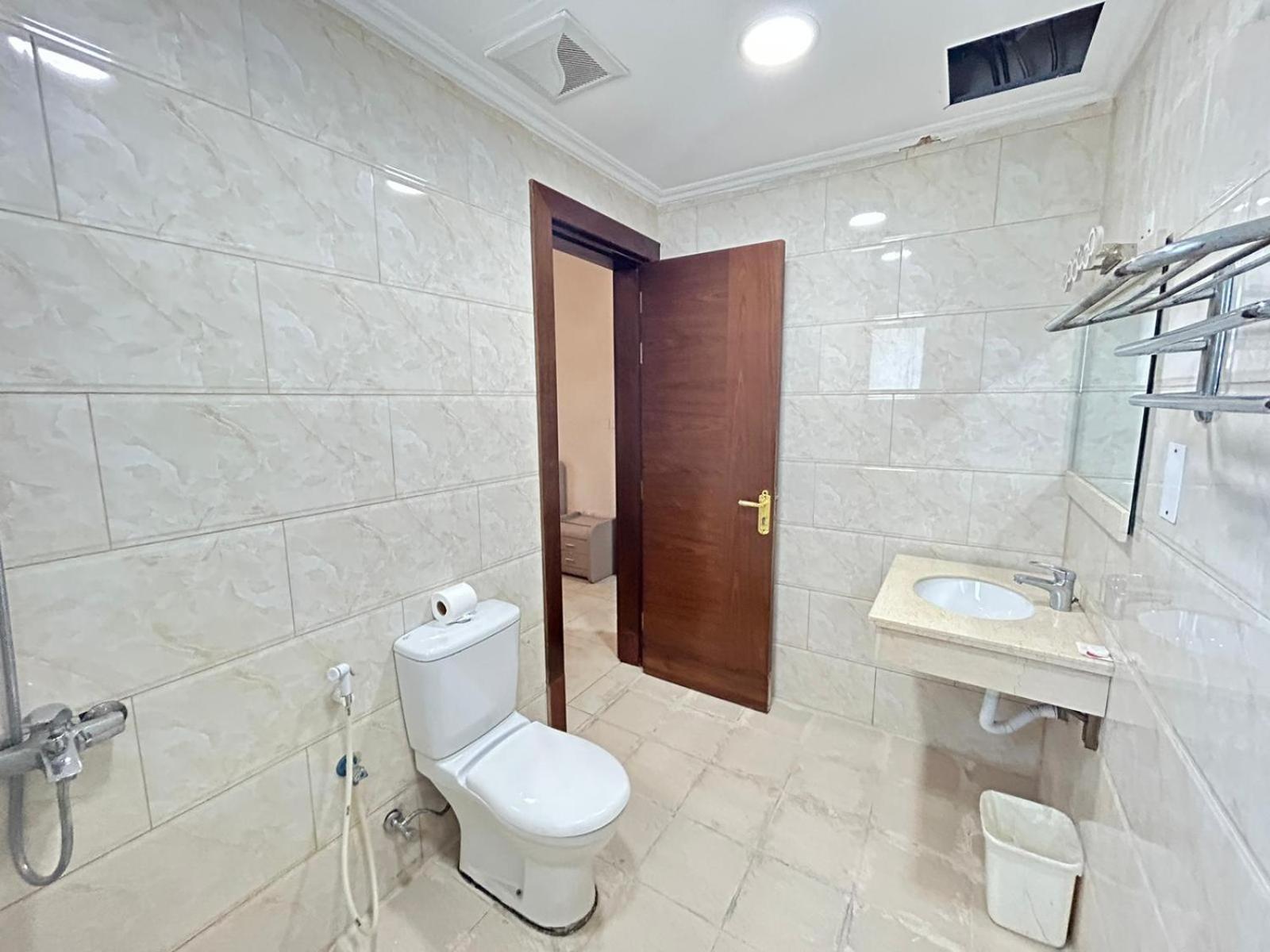 Al Hayat Suites Apartment Manama Luaran gambar
