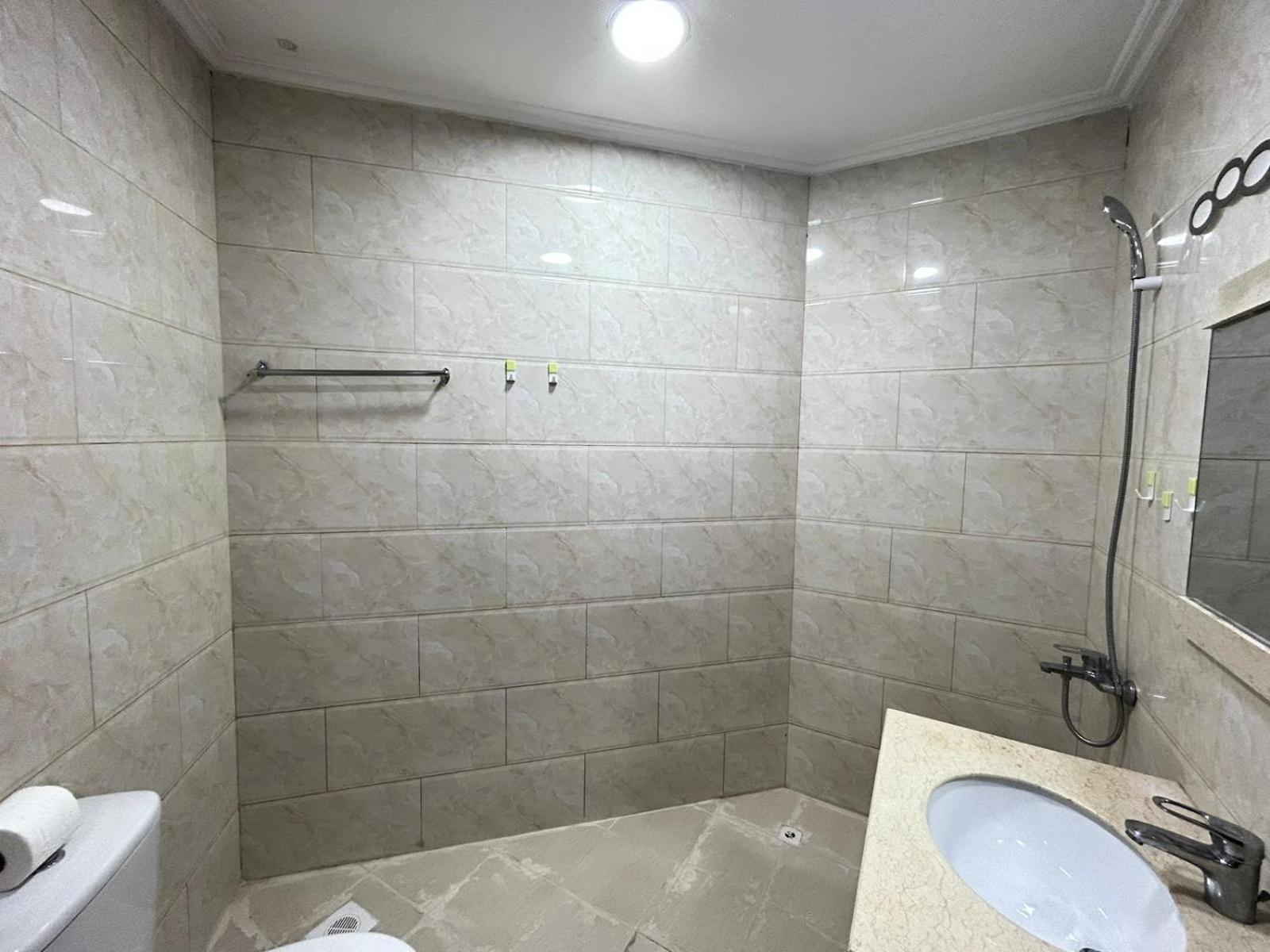 Al Hayat Suites Apartment Manama Luaran gambar