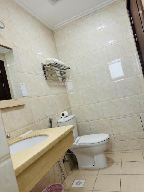 Al Hayat Suites Apartment Manama Luaran gambar